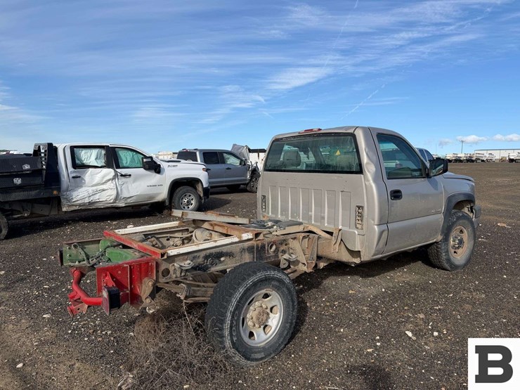 2005-chevrolet-silverado-3500-image-4