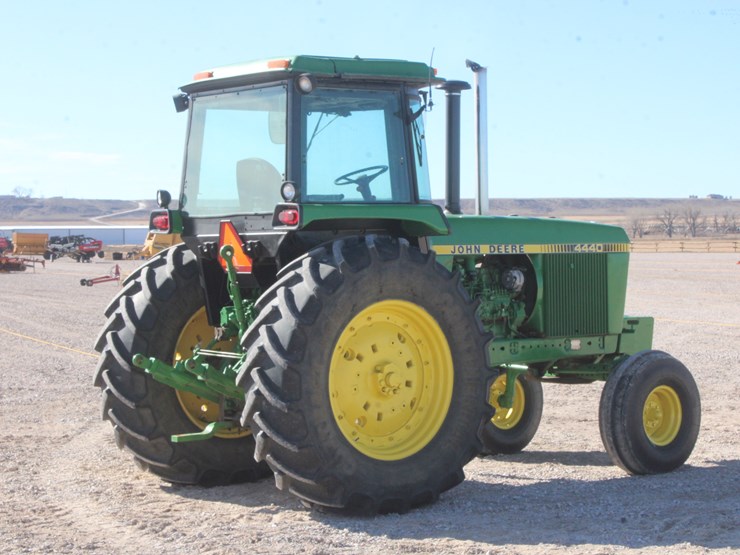 john-deere-4440-image-7