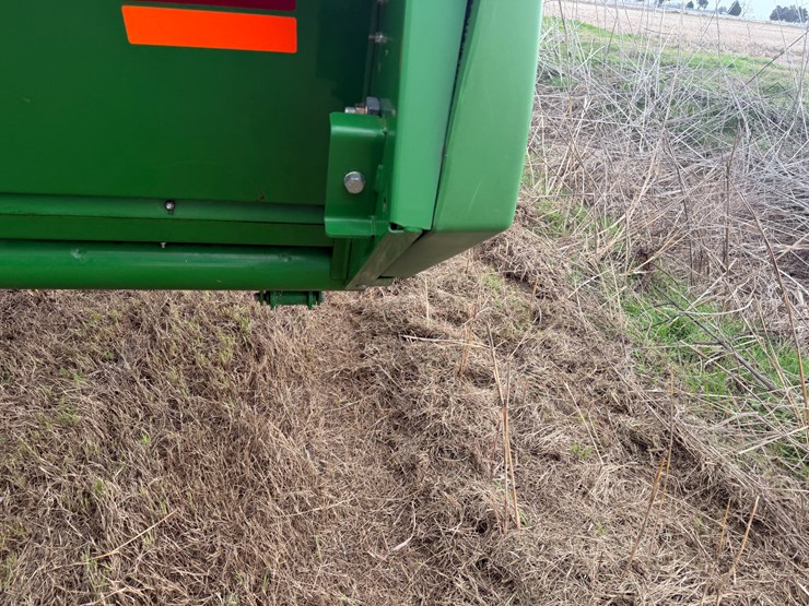 2013-john-deere-630f-image-5