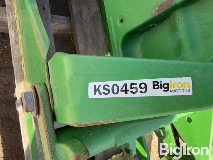 john-deere-12-image-9