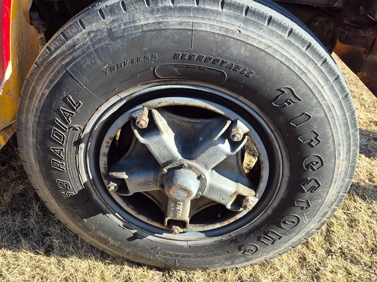 1985-gmc-7000-image-15