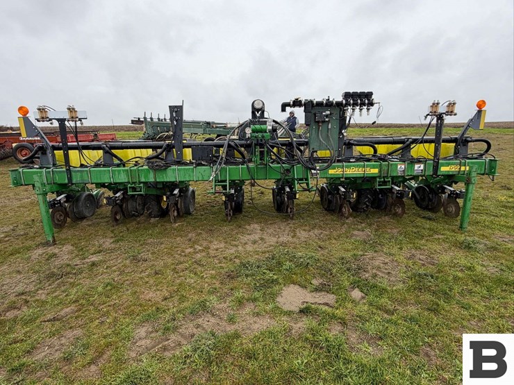 2008-john-deere-1700-image-9