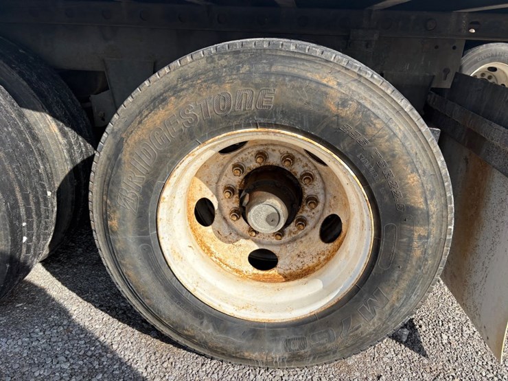 2002-utility-van-image-9