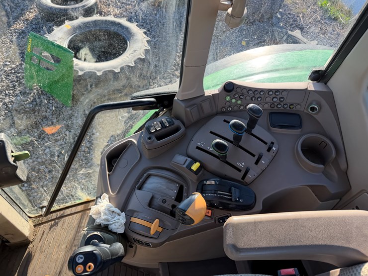 2017-john-deere-6120m-image-70