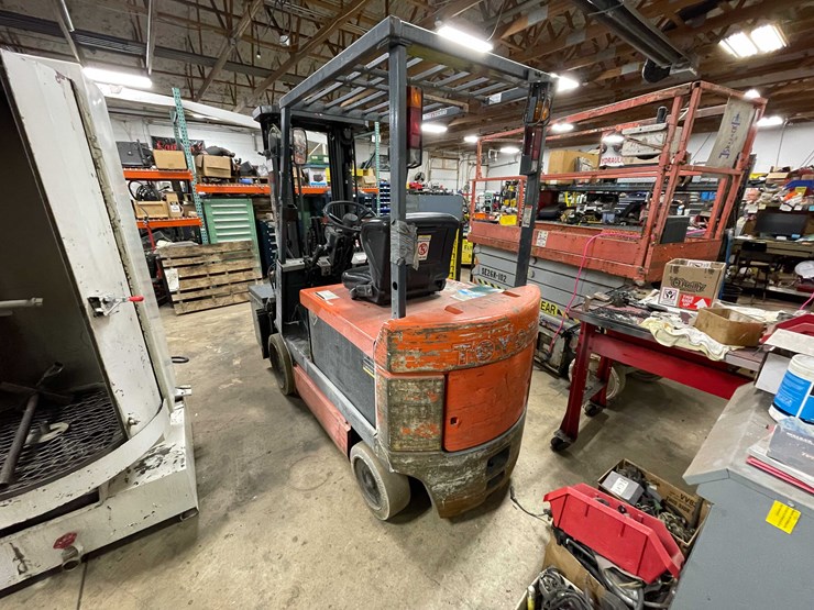 #1230-•-toyota-electric-forklift-(shawano,-wi)-image-5