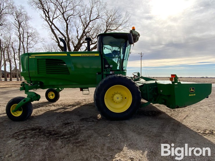 2015-john-deere-w235-image-4