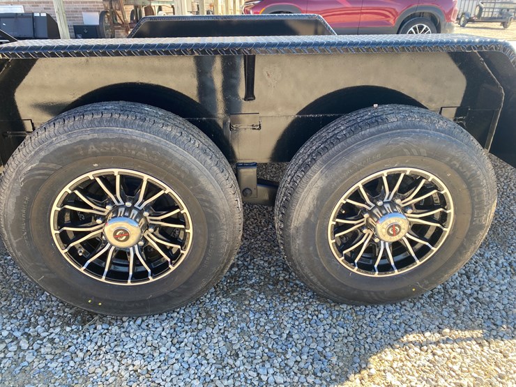 #1110-•-2025-delta-gooseneck-trailer-(has-wi-title)-(helenville,-wi)-image-6