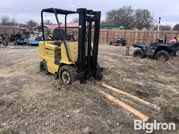 caterpillar-v40b-image-3