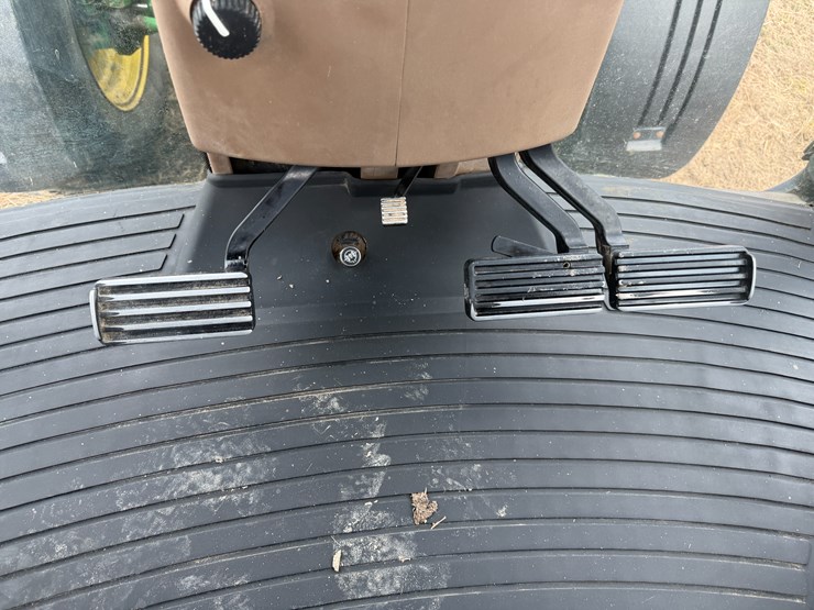 2001-john-deere-8310-image-51