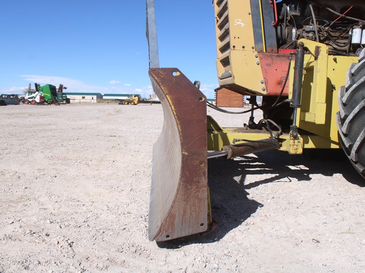 1980-versatile-875-image-13