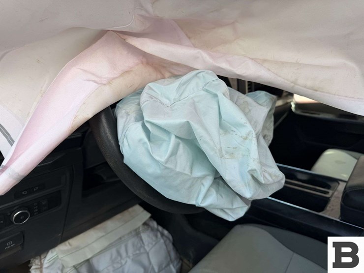 2022-ford-f150-image-30