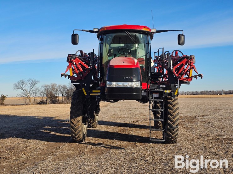 2016-case-ih-patriot-4440-image-2