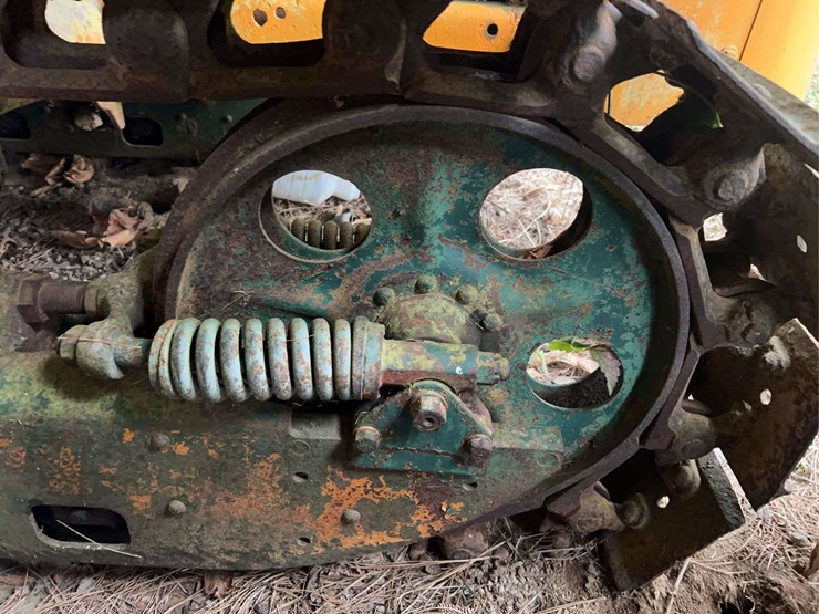 oliver-crawler-image-39