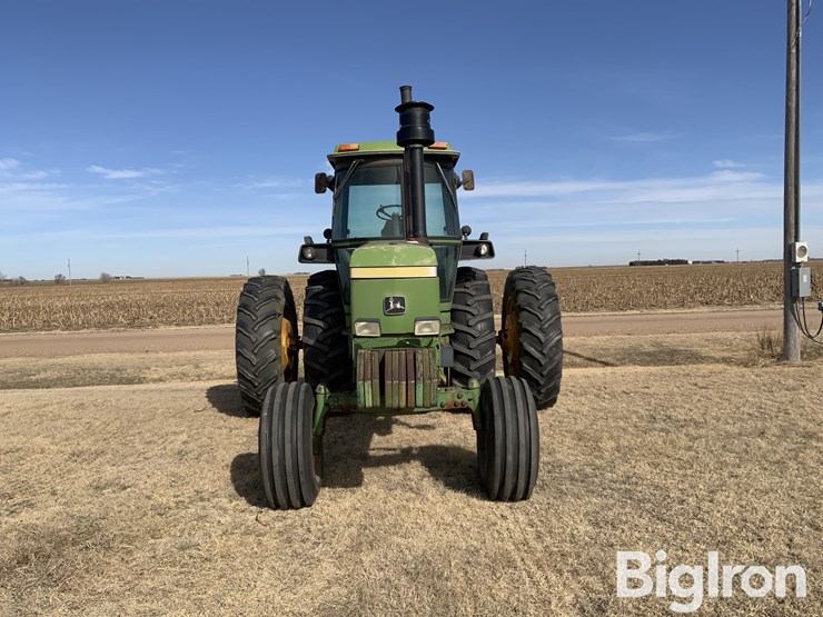 john-deere-4630-image-2