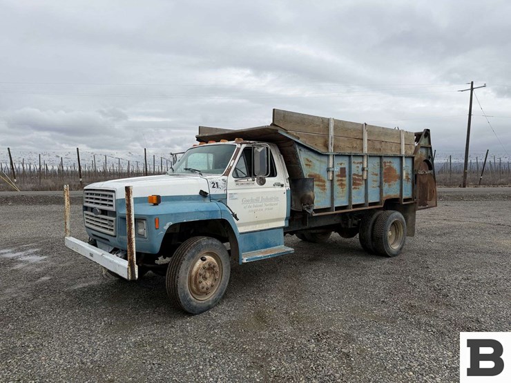 1990-ford-f700-image-1