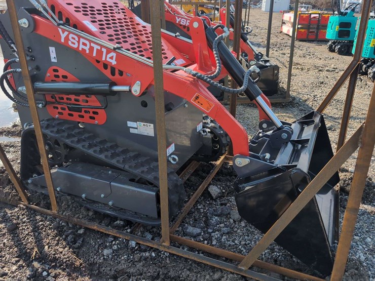 agt-mini-crawler-skid-steer-red---ysrt14-image-5