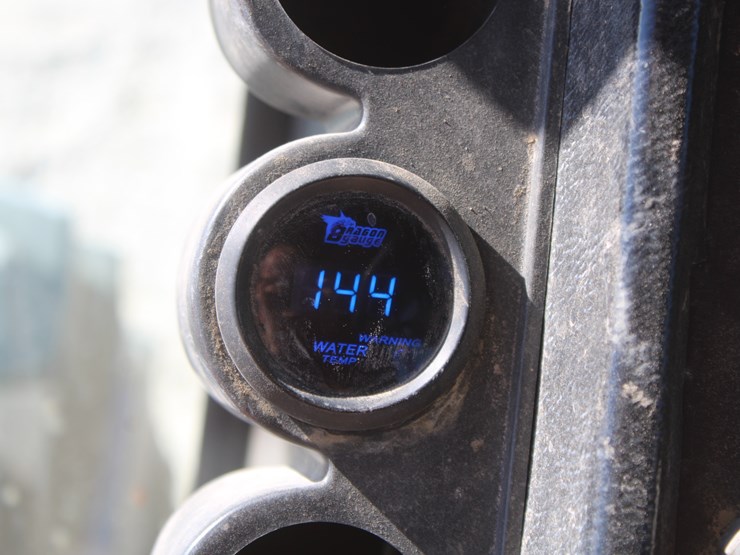 #1015-•-case-4490-tractor-image-29