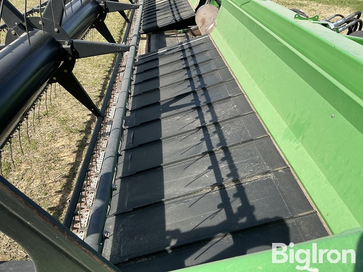 2013-john-deere-630d-image-14