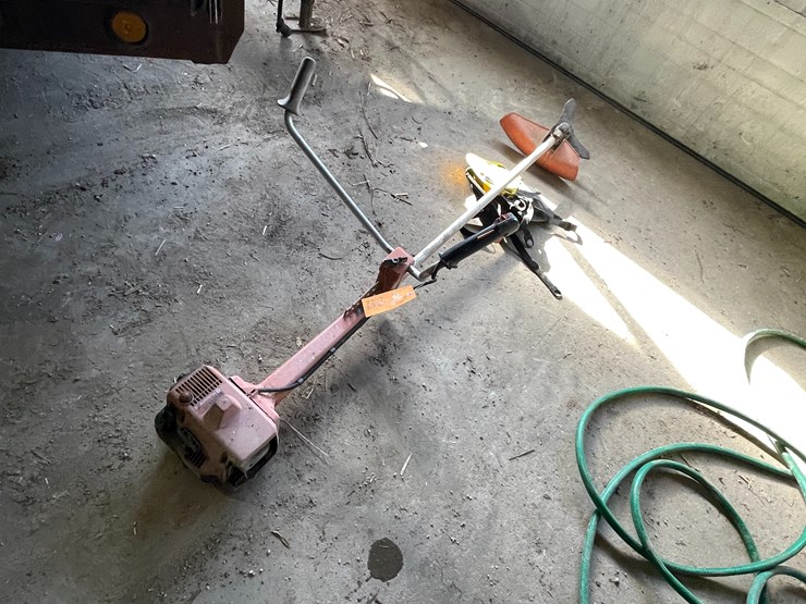 #7202-•-husqvarna-weed-trimmer-image-7