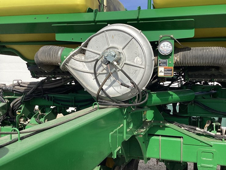 2009-john-deere-1790-ccs-image-20