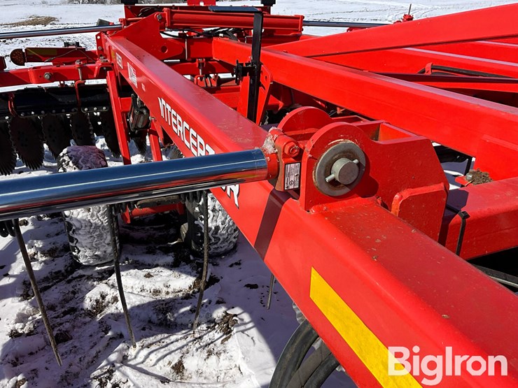 2018-kuhn-krause-interceptor-8050-image-14