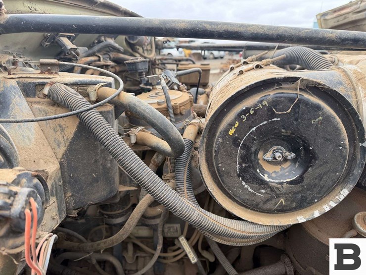 1992-ford-f700-image-39