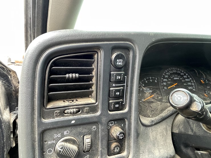 2003-gmc-yukon-xl-image-38