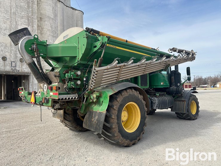 2018-john-deere-f4365-image-5