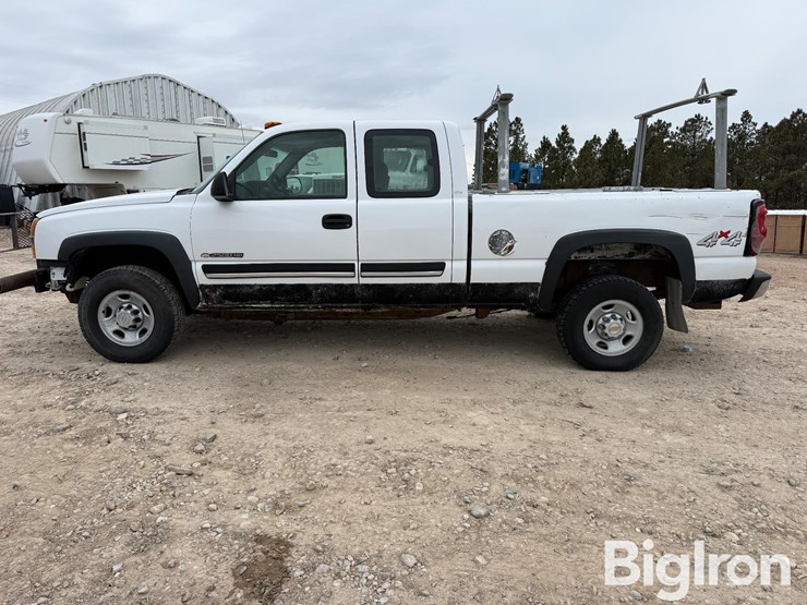 2003-chevrolet-silverado-2500-image-8