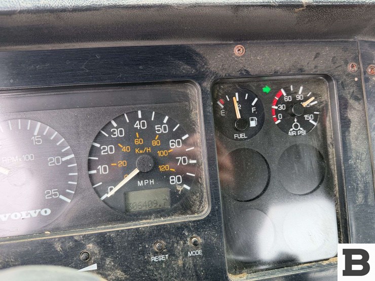 1998-volvo-wca-tractor-truck---reardan,-wa-image-57