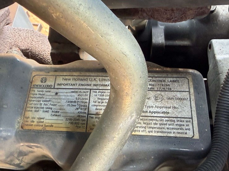 1998-new-holland-ts100-image-30