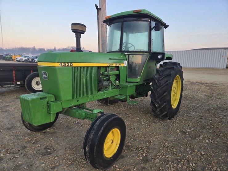 john-deere-4230-image-1