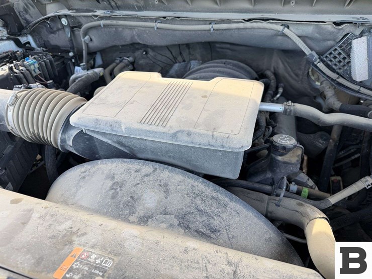 2023-chevrolet-silverado-3500-image-9