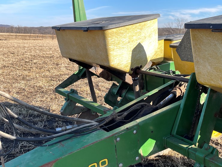 john-deere-7000-image-18