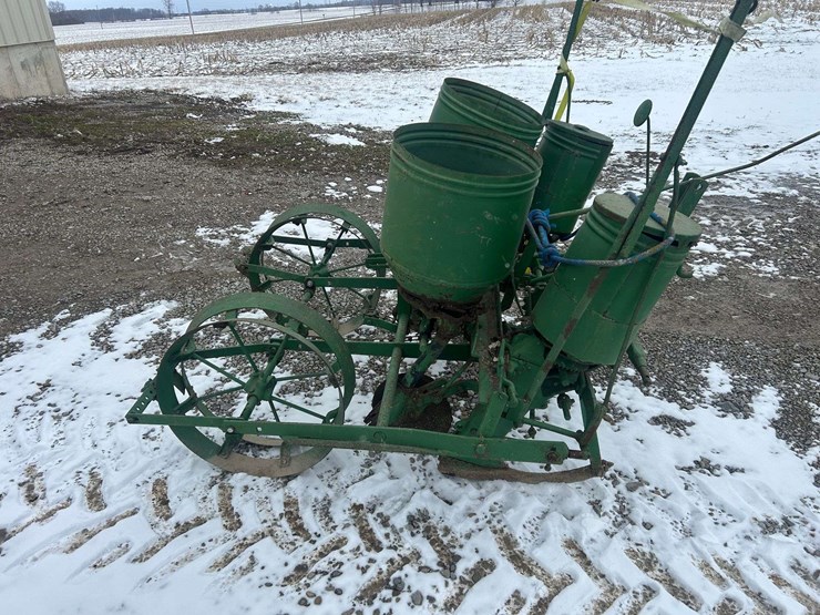 john-deere-2-image-1