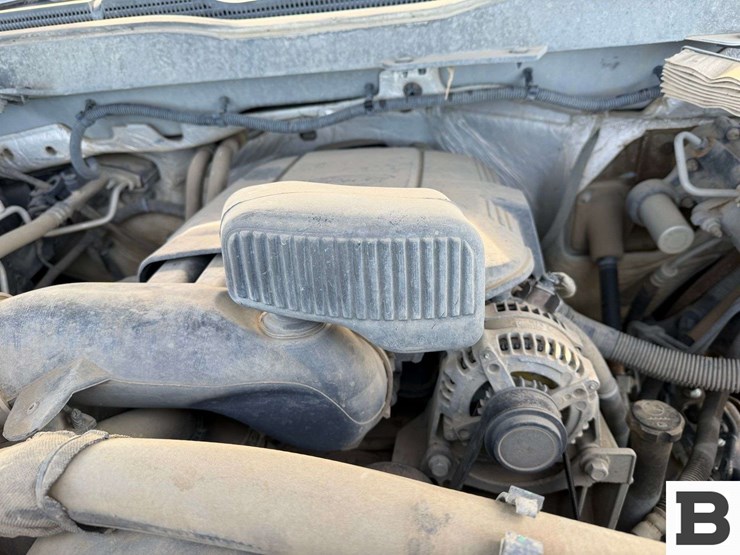 2018-chevrolet-silverado-3500-image-26