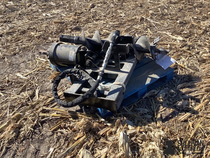 caterpillar-post-hole-auger-attachment-image-7