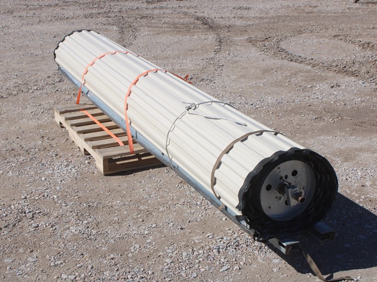 #2072-•-rollup-door-with-hardware-image-3