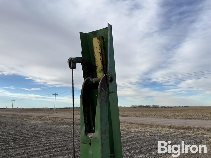 john-deere-7100-image-15