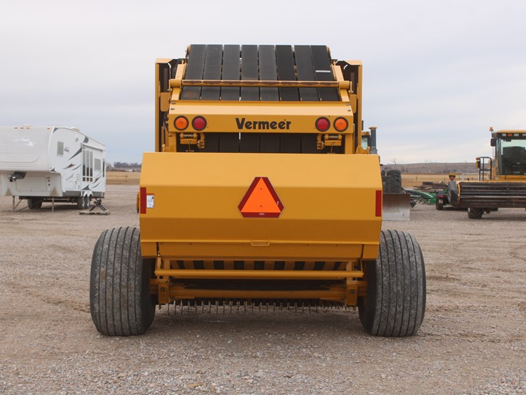 2005-vermeer-605m-image-7