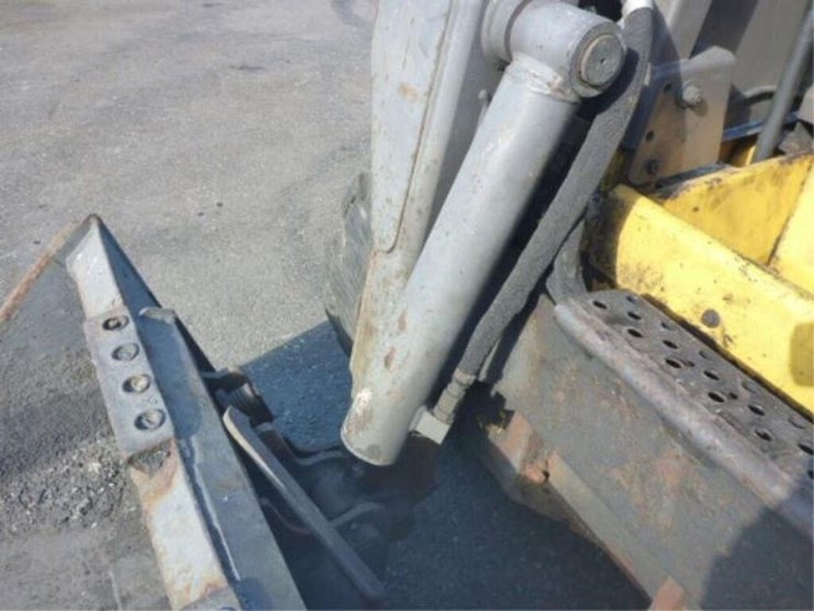 2008-volvo-mc70b-image-30