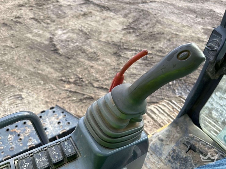 2016-john-deere-470g-hydraulic-excavator-image-21