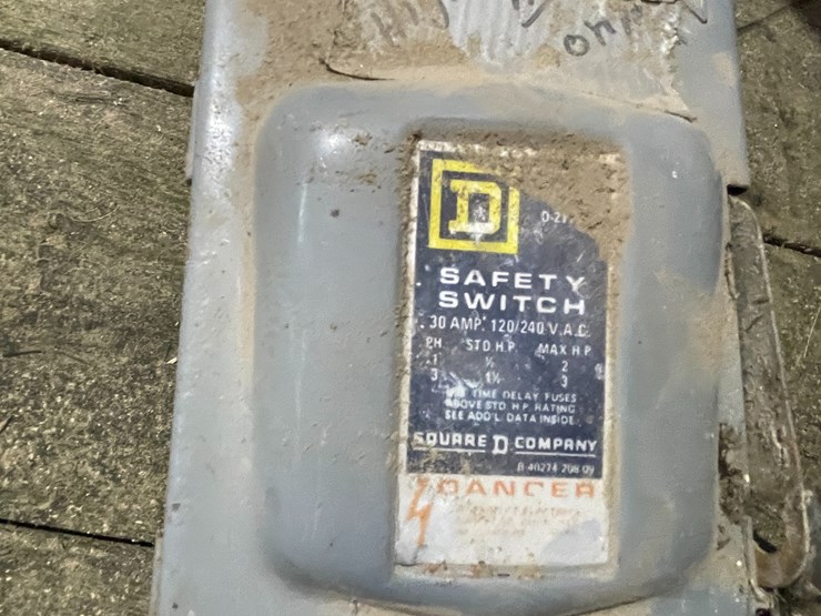 #7233-•-electrical-safety-switches-image-7