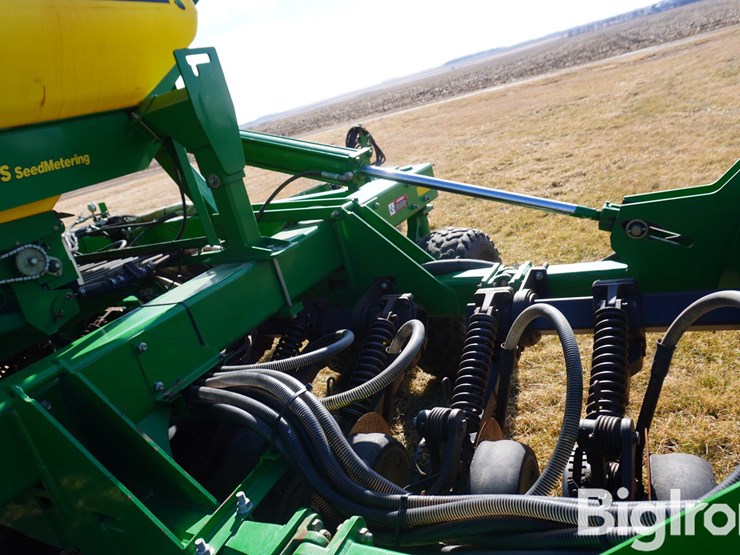 2004-john-deere-1690-ccs-image-18