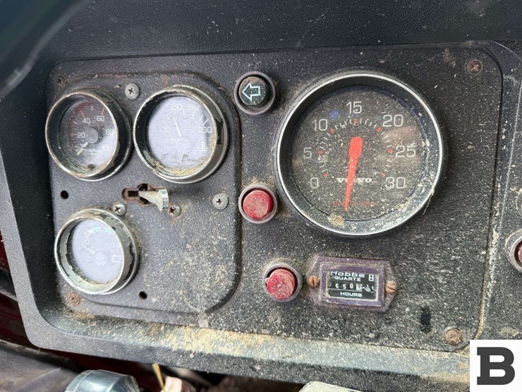 1996-volvo-wx-feed-truck---albany,-or-image-75