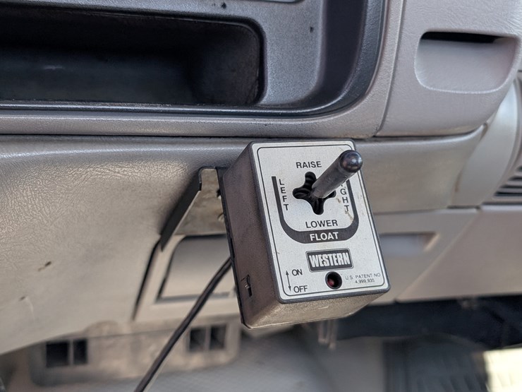 2000-chevrolet-2500-image-14