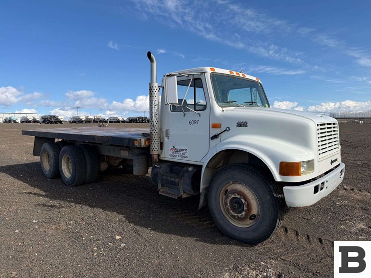 1998-international-4900-image-8