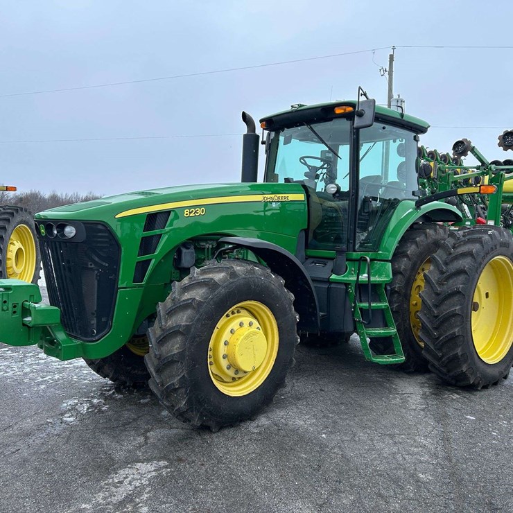 2007 JOHN DEERE 8230