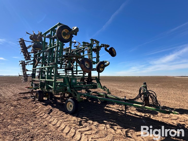 2004-john-deere-2410-image-3