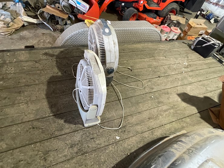 #7214-•-(2)-fans-image-2